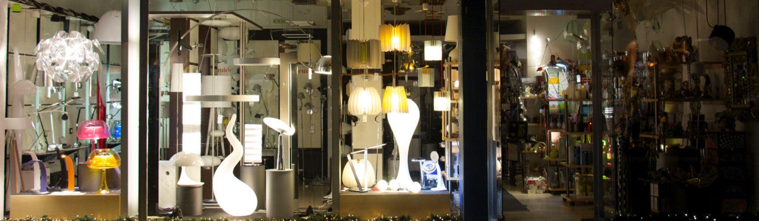 Schaufenster an aus licht und mehr Fachgeschäft für Lampen Leuchten und Lichtkonzepte